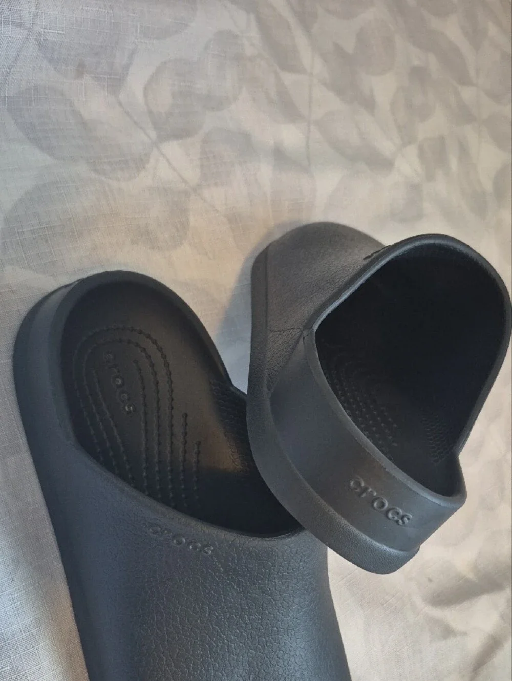 CROCS Kids Classic Clog Slip-Ons in Black